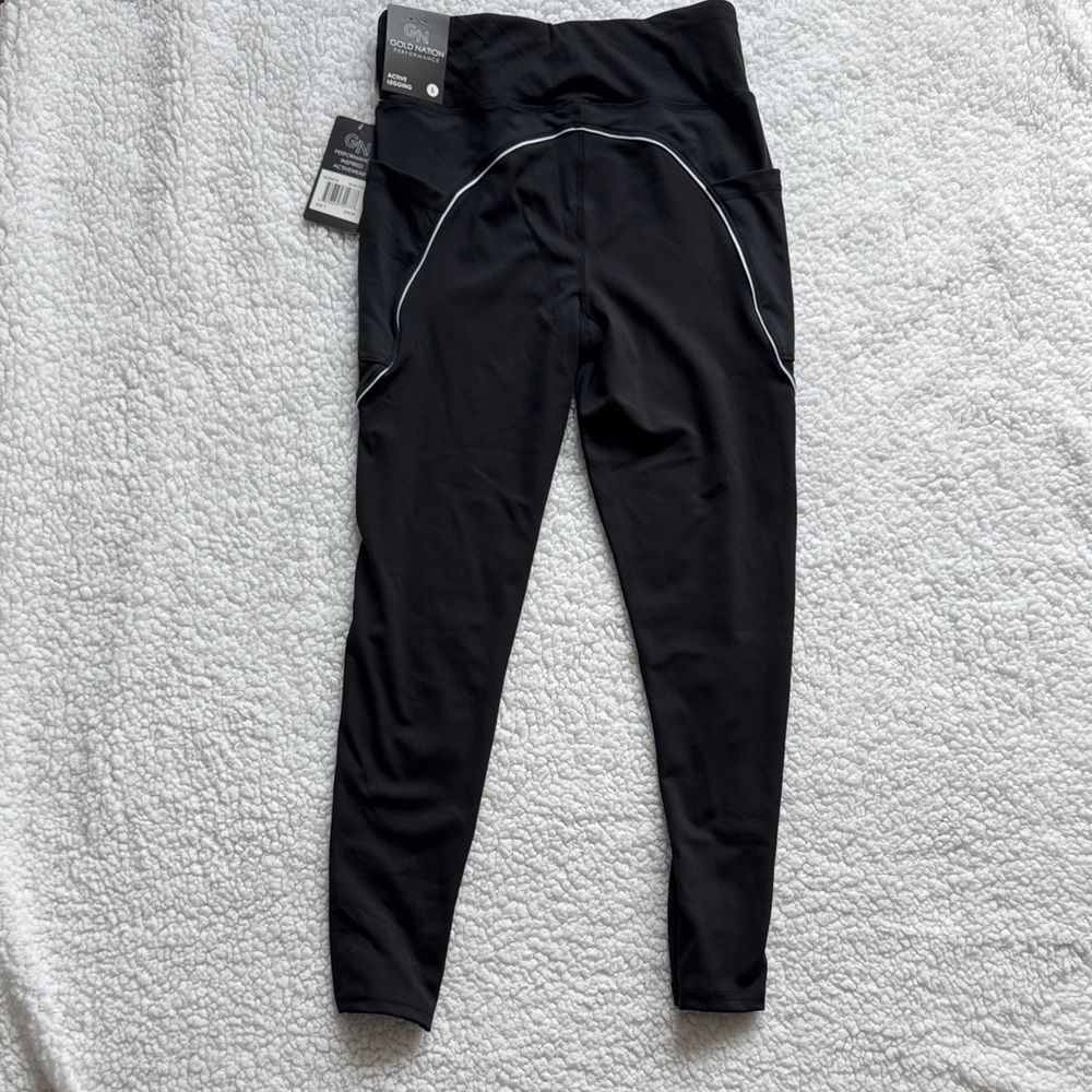 Black High-Waisted Leggings - Picture 3 of 4